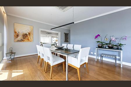 Apartamento à venda com 245m², 3 quartos e 3 vagas