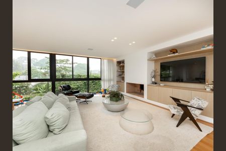 Casa à venda com 537m², 3 quartos e 3 vagas