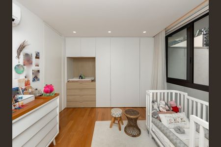 Casa à venda com 537m², 3 quartos e 3 vagas
