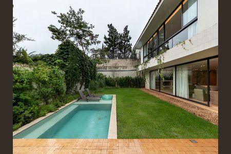 Casa à venda com 537m², 3 quartos e 3 vagas