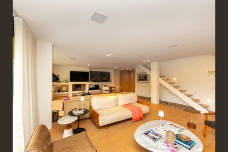 Casa à venda com 537m², 3 quartos e 3 vagas