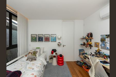 Casa à venda com 537m², 3 quartos e 3 vagas