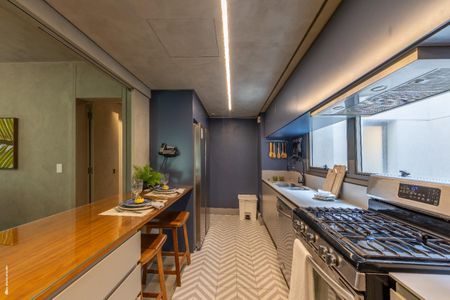 Casa de condomínio à venda com 629m², 3 quartos e 4 vagas