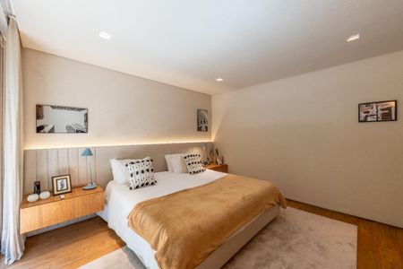 Casa de condomínio à venda com 629m², 3 quartos e 4 vagas