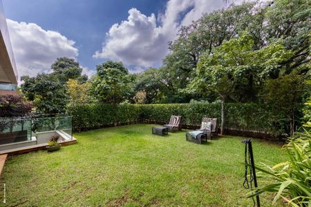 Casa de condomínio à venda com 629m², 3 quartos e 4 vagas