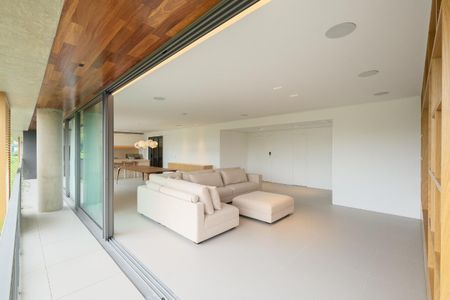 Apartamento à venda com 252m², 3 quartos e 4 vagas