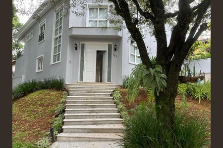 Casa de condomínio à venda com 535m², 4 quartos e 8 vagas