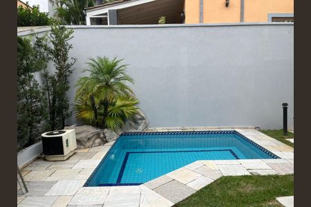 Casa de condomínio à venda com 535m², 4 quartos e 8 vagas