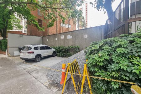 Apartamento à venda com 384m², 2 quartos e 4 vagas Apartamento à venda com 384m², 2 quartos e 4 vagasGaragem