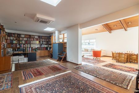 Apartamento à venda com 384m², 2 quartos e 4 vagas Apartamento à venda com 384m², 2 quartos e 4 vagasEscritório