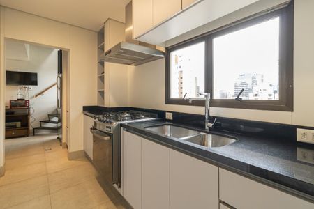 Apartamento à venda com 384m², 2 quartos e 4 vagas Apartamento à venda com 384m², 2 quartos e 4 vagasCozinha