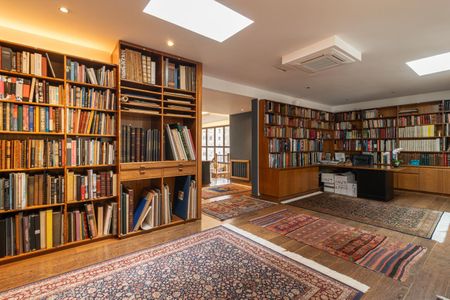 Apartamento à venda com 384m², 2 quartos e 4 vagas Apartamento à venda com 384m², 2 quartos e 4 vagasEscritório