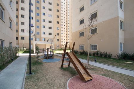 Apartamento à venda com 33m², 2 quartos e sem vagaÁrea comum - Playground