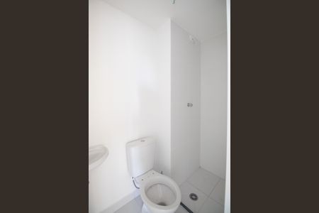 Apartamento à venda com 33m², 2 quartos e sem vagaBanheiro