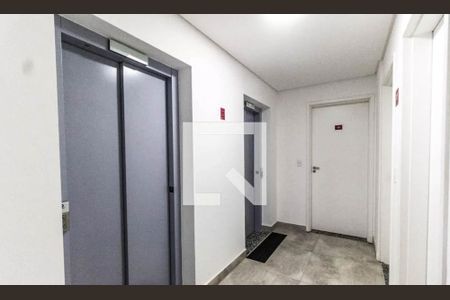 Apartamento para alugar com 42m², 2 quartos e 1 vaga Apartamento para alugar com 42m², 2 quartos e 1 vagaElevador