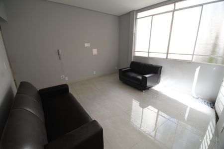 Apartamento para alugar com 90m², 1 quarto e sem vagaSala