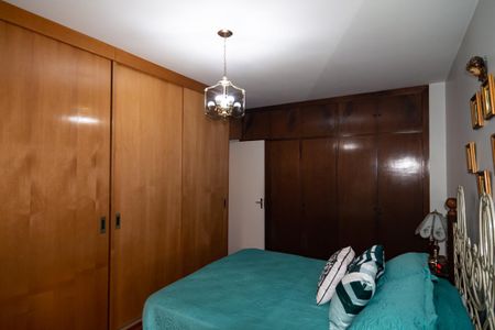 Apartamento à venda com 187m², 3 quartos e 1 vaga Apartamento à venda com 187m², 3 quartos e 1 vagaQuarto 2