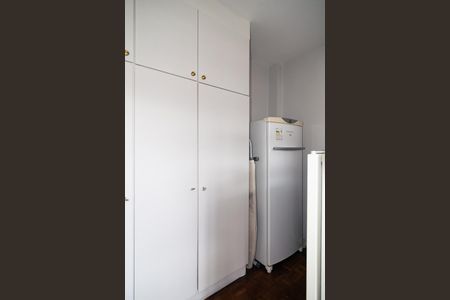 Apartamento à venda com 187m², 3 quartos e 1 vaga Apartamento à venda com 187m², 3 quartos e 1 vagaQuarto de Serviço