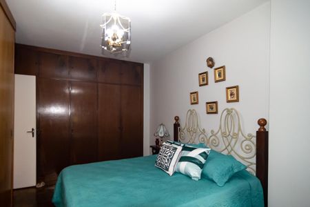 Apartamento à venda com 187m², 3 quartos e 1 vaga Apartamento à venda com 187m², 3 quartos e 1 vagaQuarto 2
