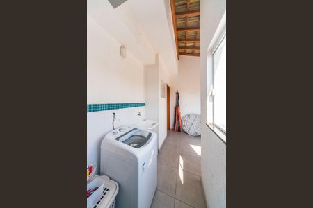 Apartamento à venda com 84m², 2 quartos e 1 vaga Apartamento à venda com 84m², 2 quartos e 1 vagaÁrea de Serviço