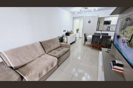 Apartamento à venda com 80m², 3 quartos e 2 vagas Apartamento à venda com 80m², 3 quartos e 2 vagasSala