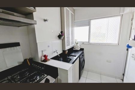 Apartamento à venda com 80m², 3 quartos e 2 vagas Apartamento à venda com 80m², 3 quartos e 2 vagasÁrea de Serviço