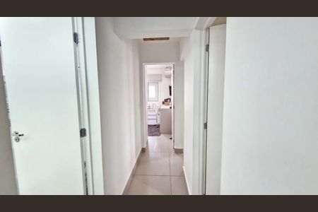 Apartamento à venda com 80m², 3 quartos e 2 vagas Apartamento à venda com 80m², 3 quartos e 2 vagasCorredor