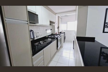 Apartamento à venda com 80m², 3 quartos e 2 vagas Apartamento à venda com 80m², 3 quartos e 2 vagasCozinha