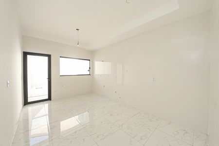 Casa à venda com 110m², 3 quartos e 2 vagas Casa à venda com 110m², 3 quartos e 2 vagasSala/Cozinha