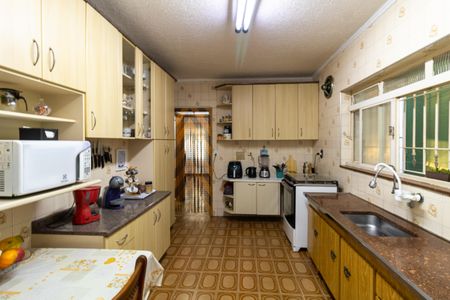 Casa à venda com 180m², 3 quartos e 2 vagasCozinha