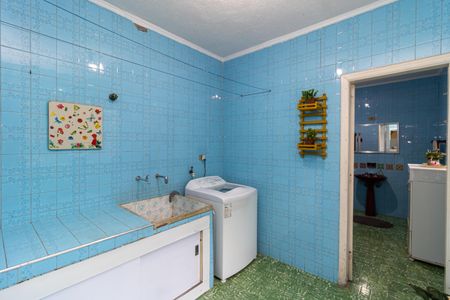 Casa à venda com 180m², 3 quartos e 2 vagasÁrea de Serviço