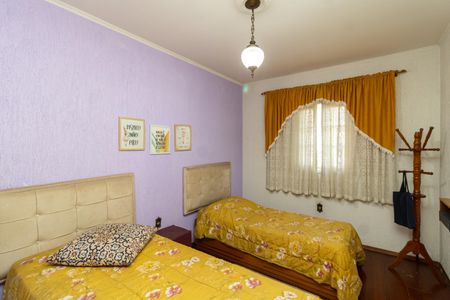 Casa à venda com 180m², 3 quartos e 2 vagasQuarto 2