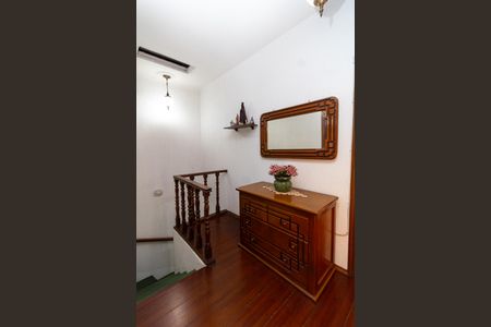 Casa à venda com 180m², 3 quartos e 2 vagasCorredor - Quartos