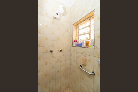 Casa à venda com 180m², 3 quartos e 2 vagasBanheiro 1