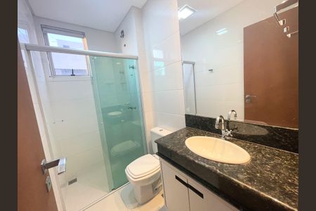 Apartamento à venda com 98m², 3 quartos e 3 vagasBanheiro social
