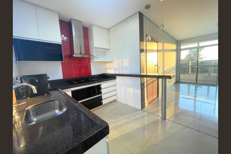 Apartamento à venda com 98m², 3 quartos e 3 vagasCozinha