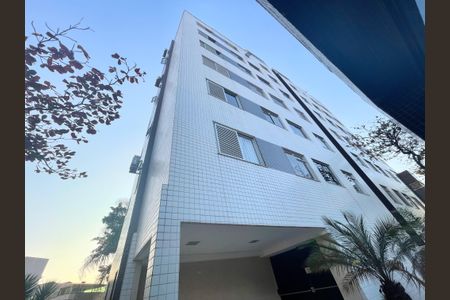 Apartamento à venda com 98m², 3 quartos e 3 vagasFachada