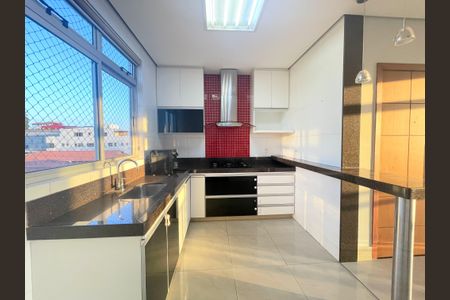 Apartamento à venda com 98m², 3 quartos e 3 vagasCozinha