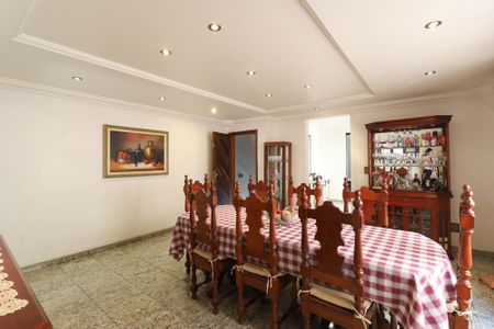Casa de condomínio à venda com 600m², 6 quartos e 6 vagas Casa de condomínio à venda com 600m², 6 quartos e 6 vagasSala