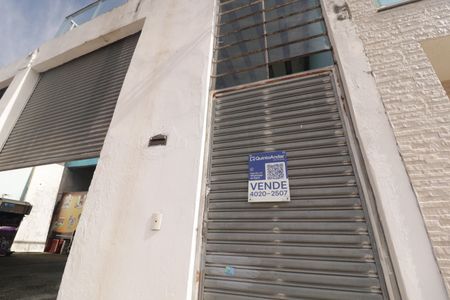 Casa à venda com 293m², 4 quartos e 6 vagasFachada