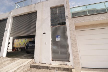 Casa à venda com 293m², 4 quartos e 6 vagasFachada