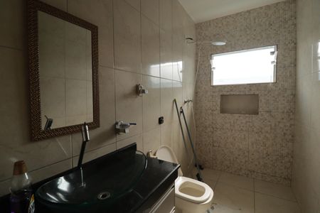 Casa à venda com 293m², 4 quartos e 6 vagasBanheiro