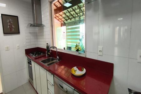 Casa à venda com 300m², 3 quartos e 2 vagas