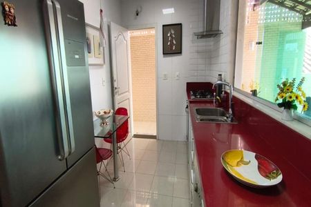 Casa à venda com 300m², 3 quartos e 2 vagas