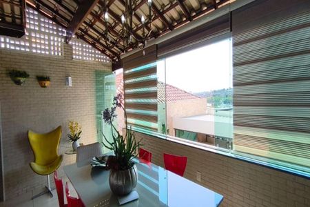 Casa à venda com 300m², 3 quartos e 2 vagas