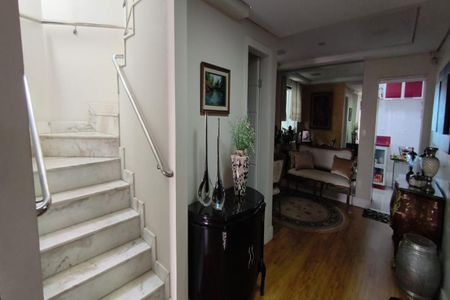 Casa à venda com 300m², 3 quartos e 2 vagas