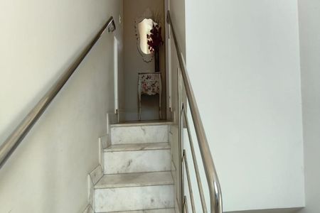 Casa à venda com 300m², 3 quartos e 2 vagas