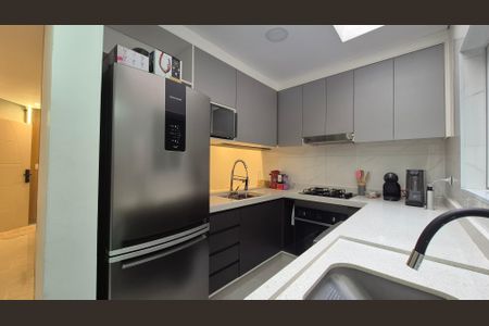 Apartamento à venda com 55m², 2 quartos e 1 vaga Apartamento à venda com 55m², 2 quartos e 1 vagaCozinha