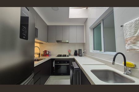 Apartamento à venda com 55m², 2 quartos e 1 vaga Apartamento à venda com 55m², 2 quartos e 1 vagaCozinha