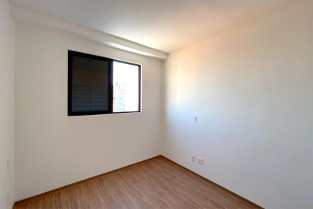 Apartamento à venda com 102m², 2 quartos e 2 vagasQuarto 